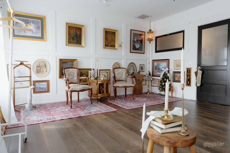  Daylight Suite- Intimate Boutique Studio 