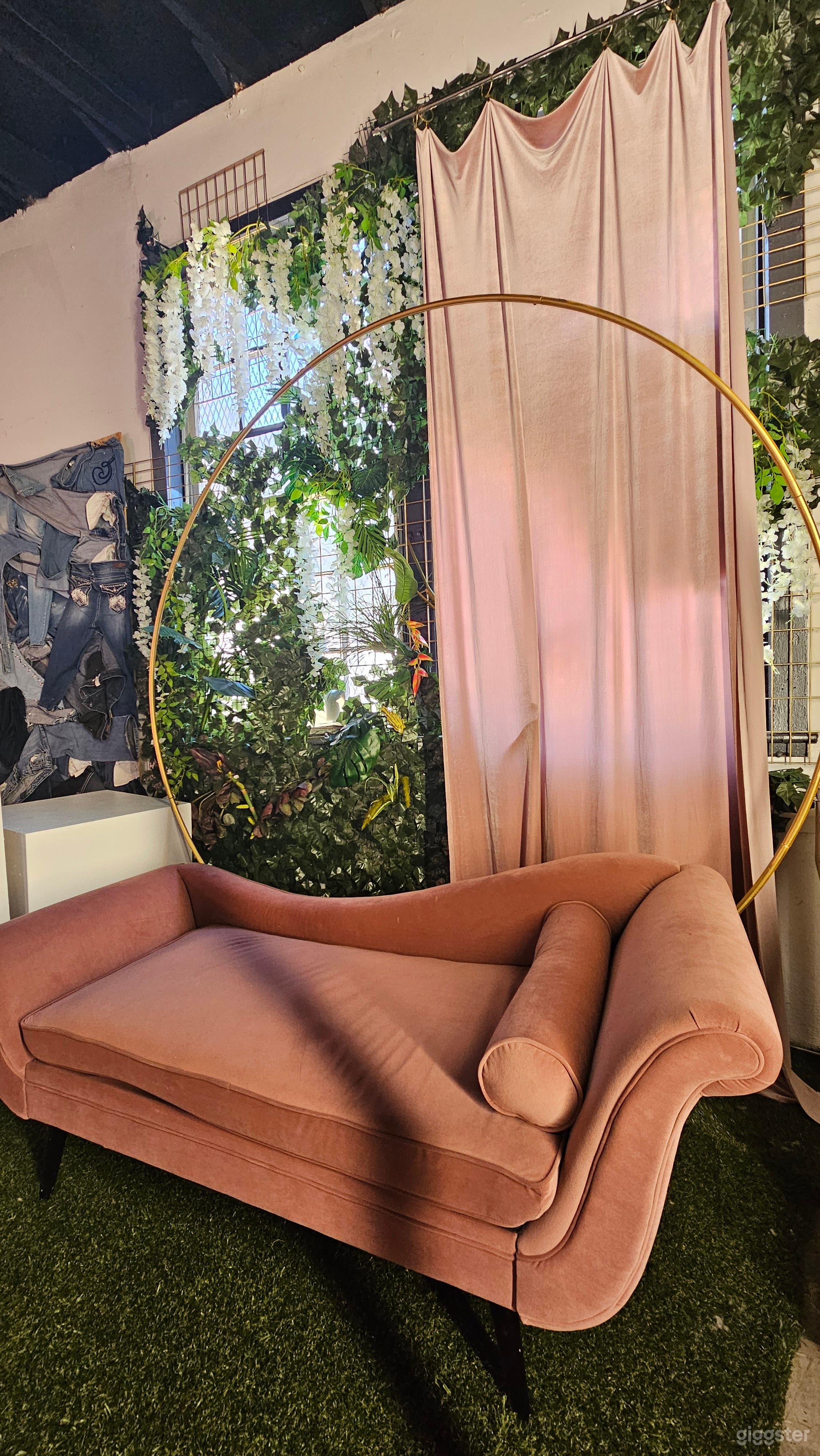 Peaches-Peaches-Peaches Photo 2