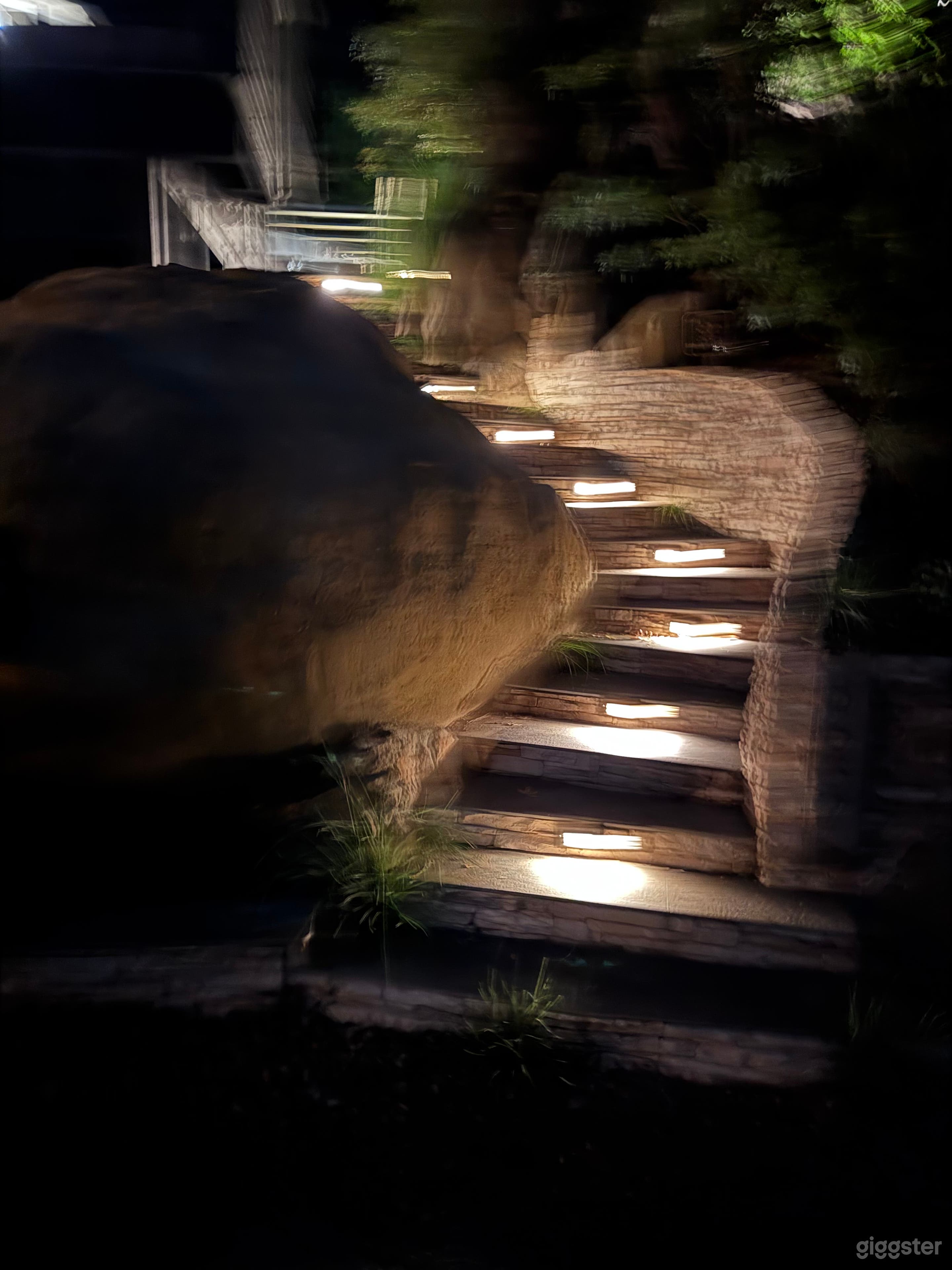 Hidden canyon park like retreat treehouse Photo 3