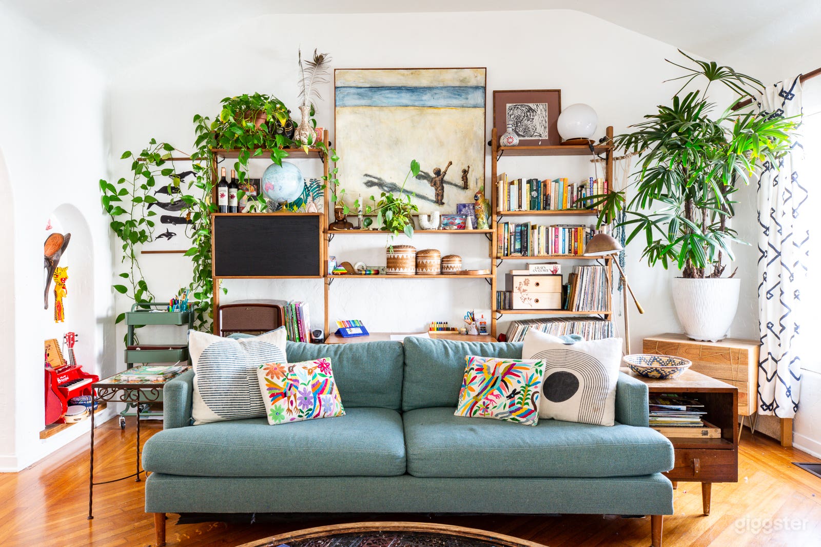 Classic Venice Beach Spanish Colonial Photo 3