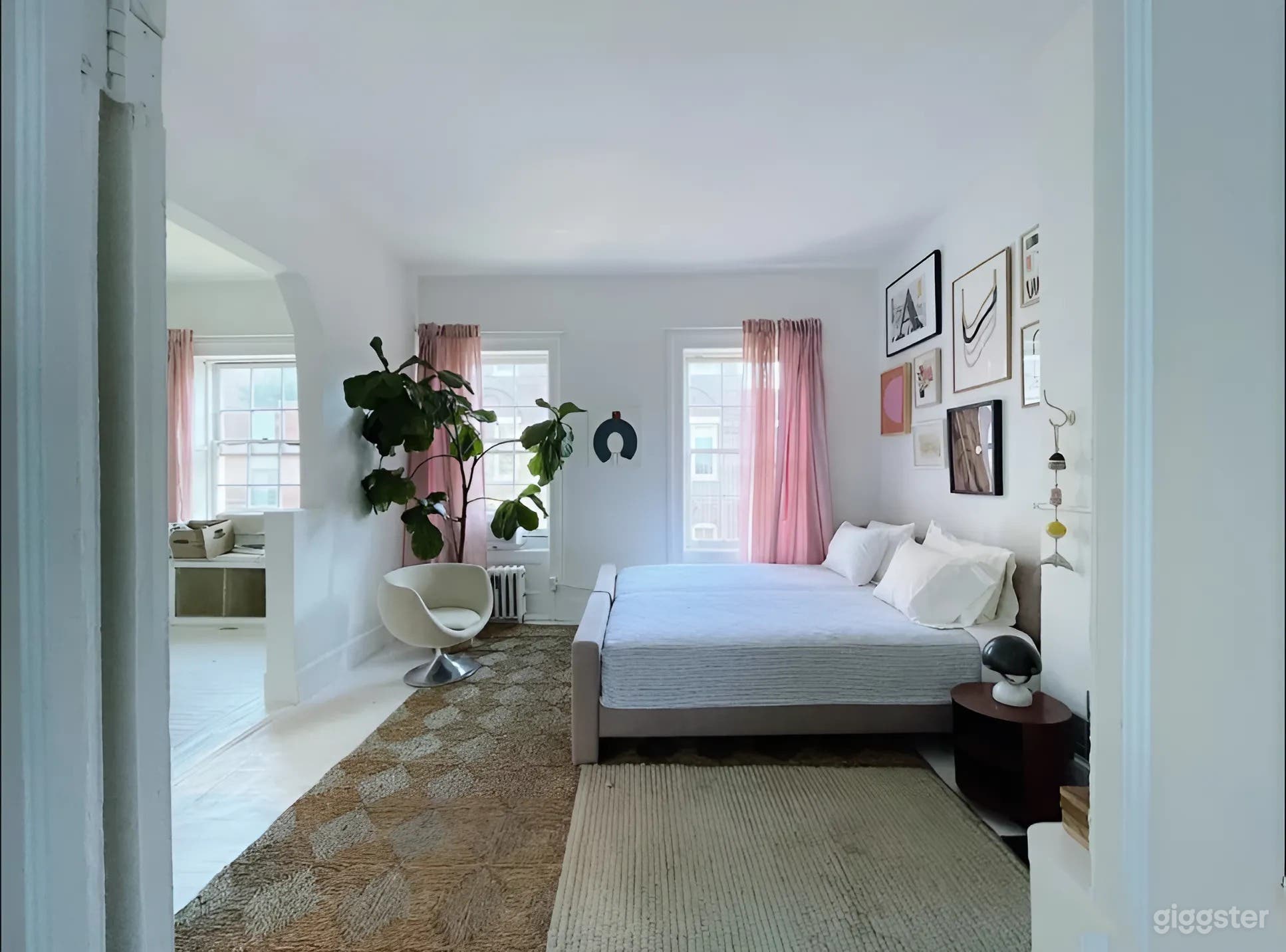 West Village Clubhouse: Ideal Space for Lifestyle Shoots Photo 3