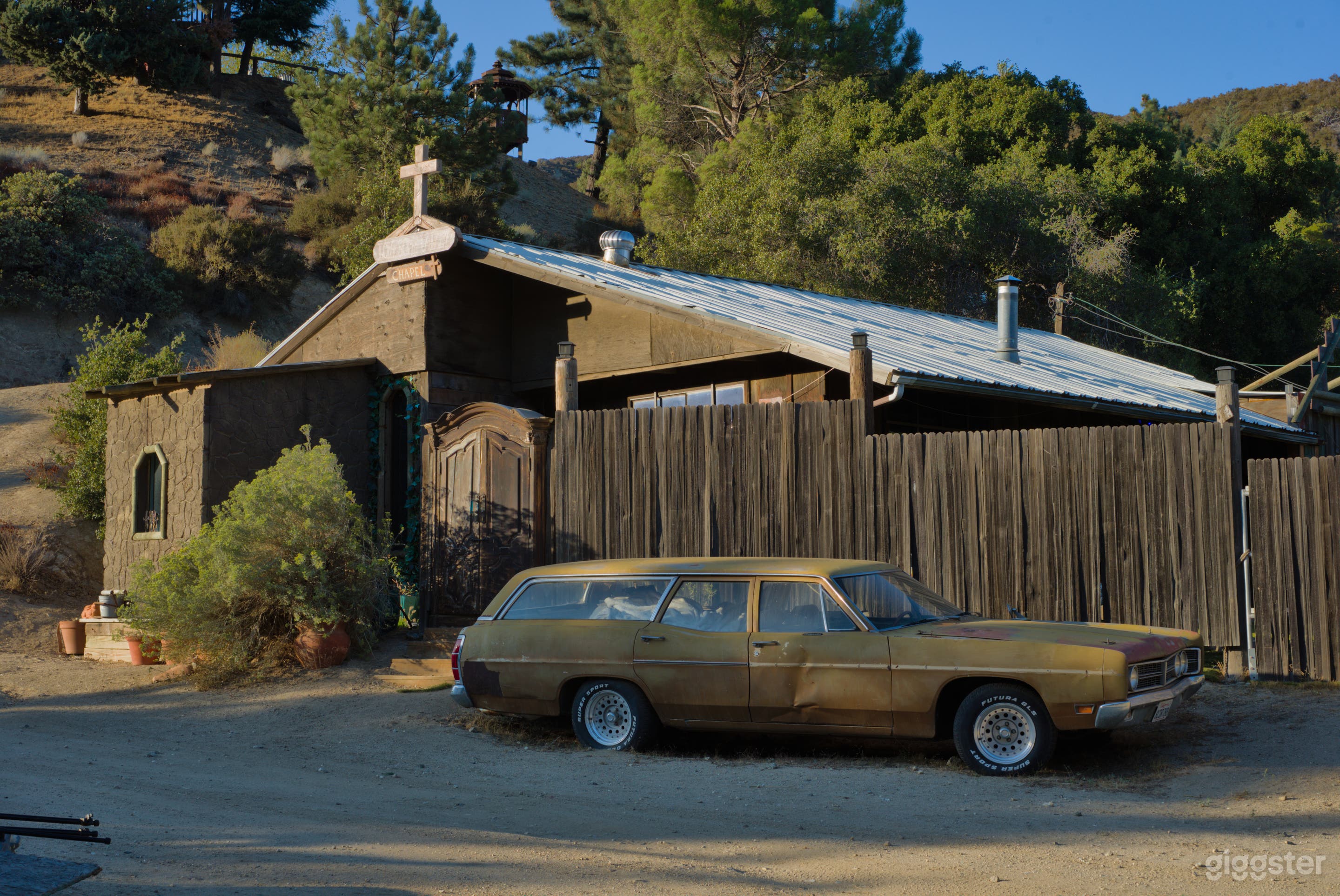 Timeless Chapel – Western-Style Exterior Set Photo 4