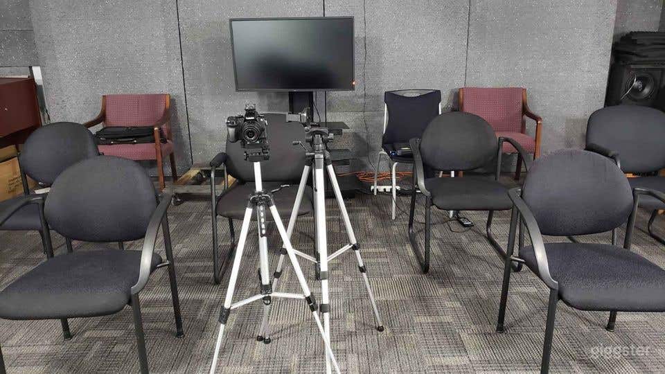 Burnaby Studio Space Photo 3