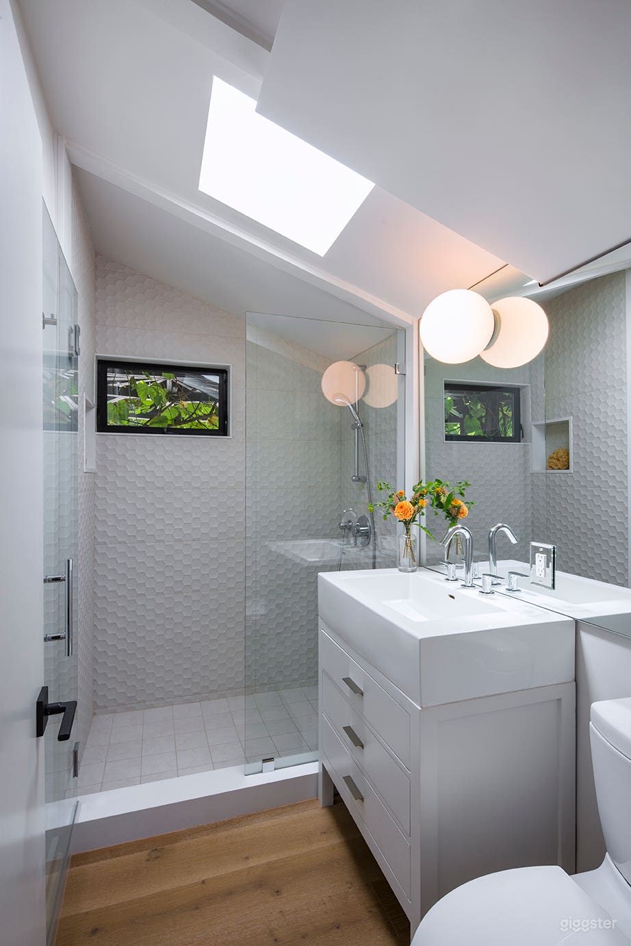 super chic bathroom with all the ammenities