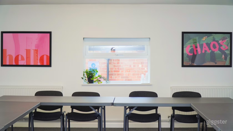  The Summit Room 