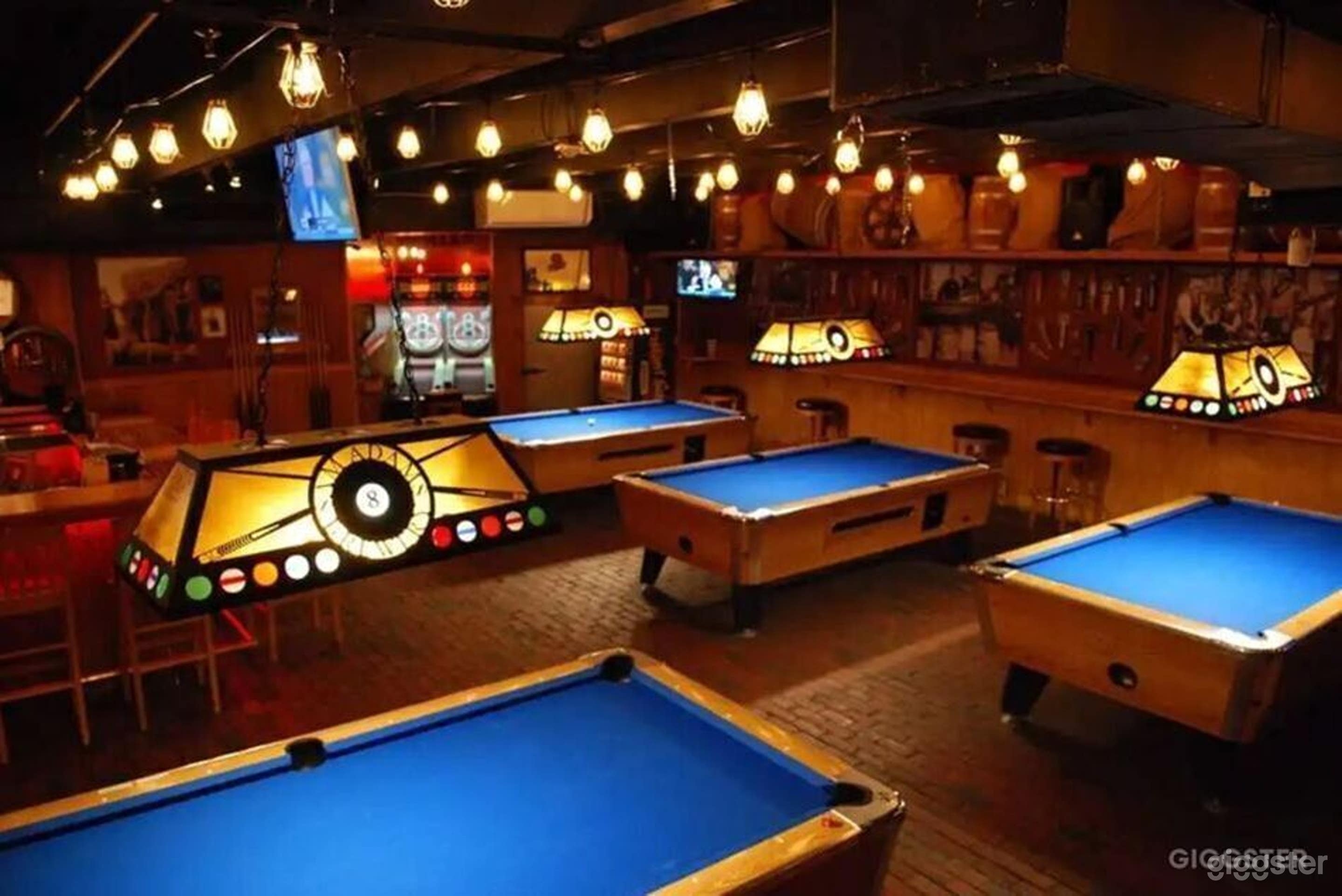 Verstaile Indoor Venue with a Game and Pool Area Photo 2