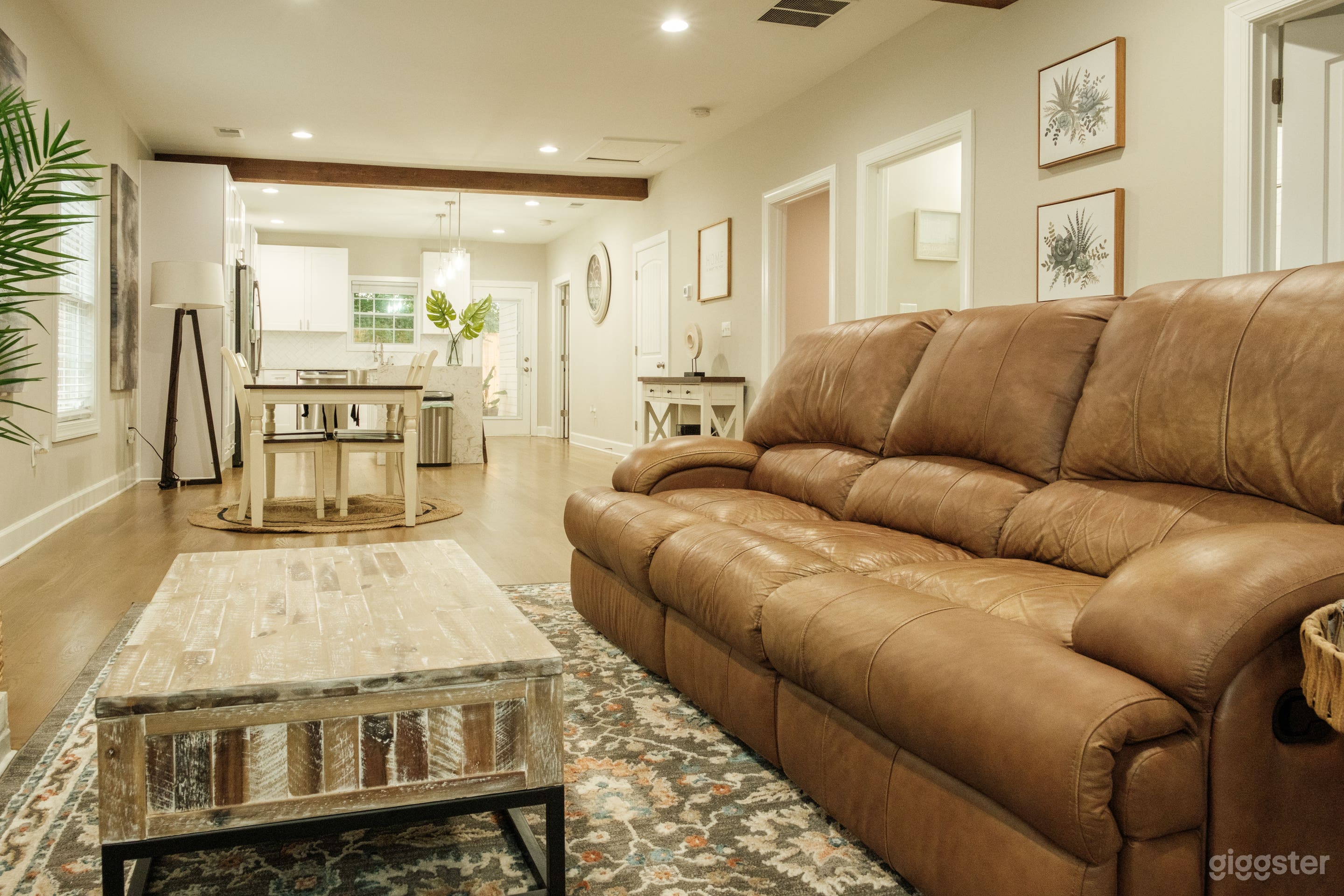 Cute and Quaint Home in Atlanta Photo 1