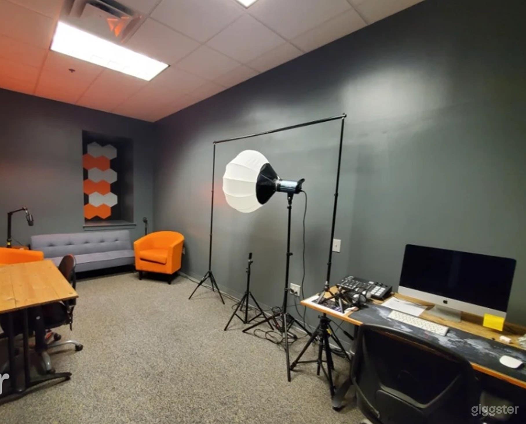 Fully Equipped Podcast/Media Room Photo 2