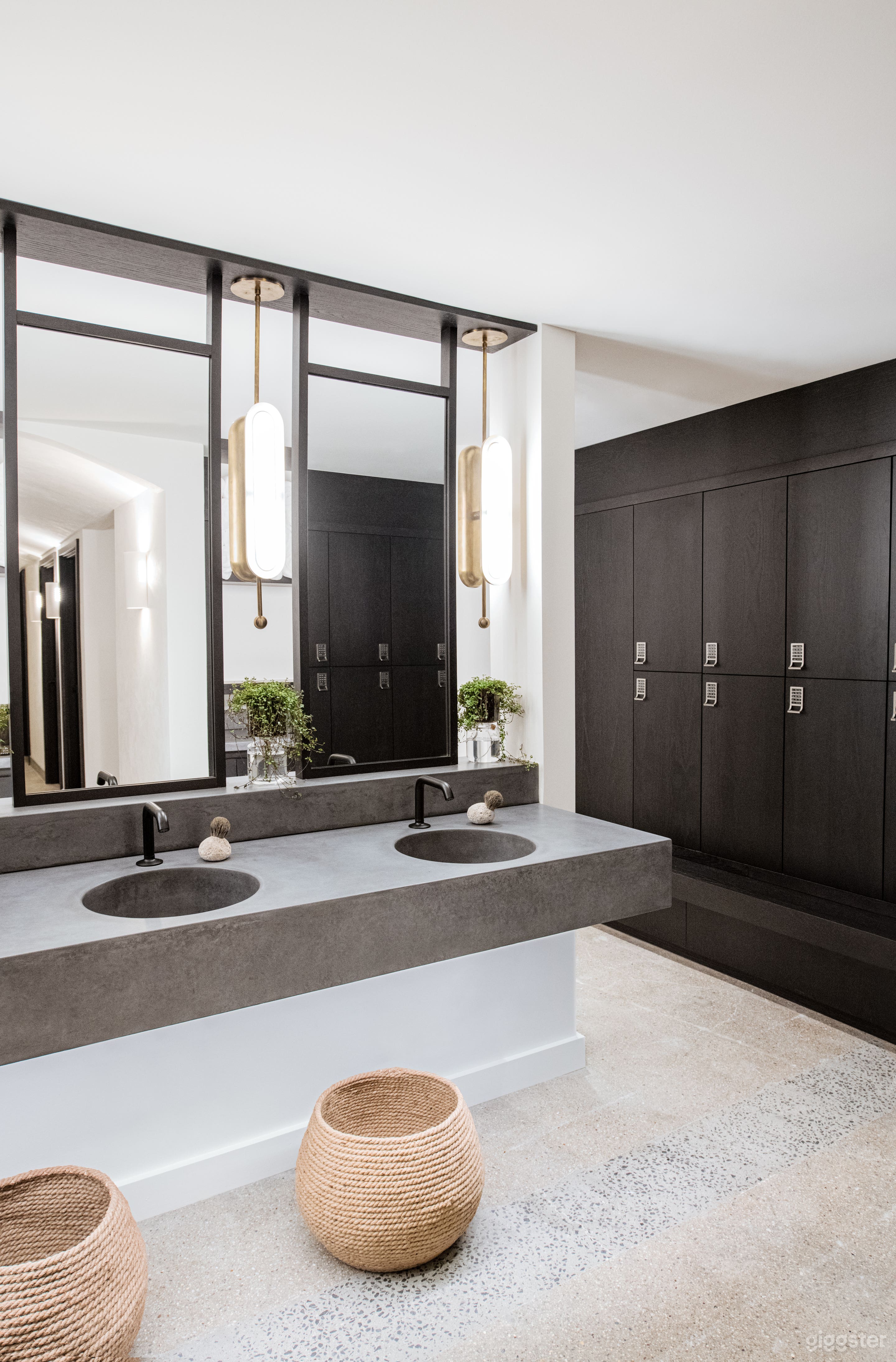 THE WELL New York Photo 4