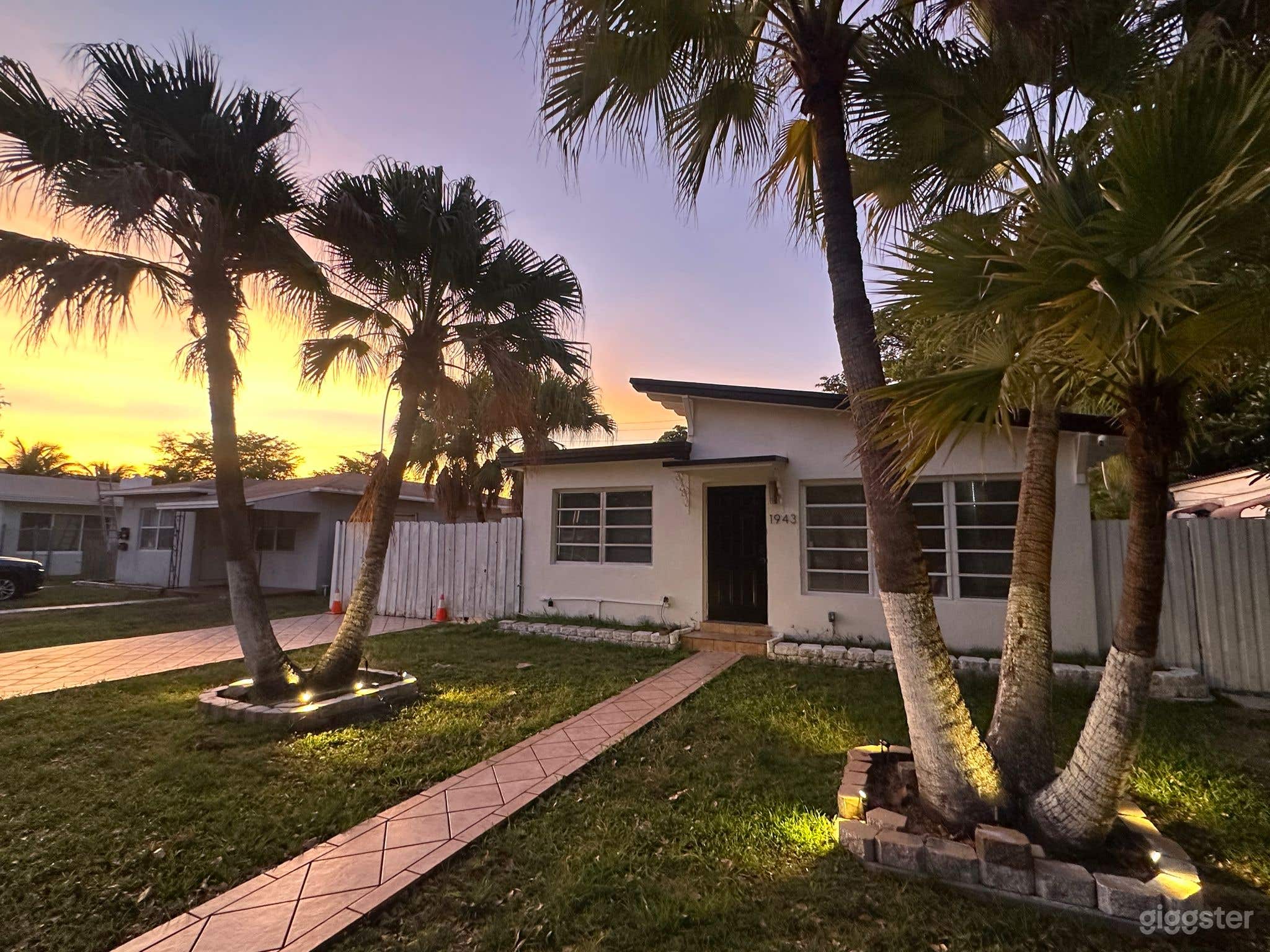 Tropical and Beachy 2 Bedroom Villa Photo 1