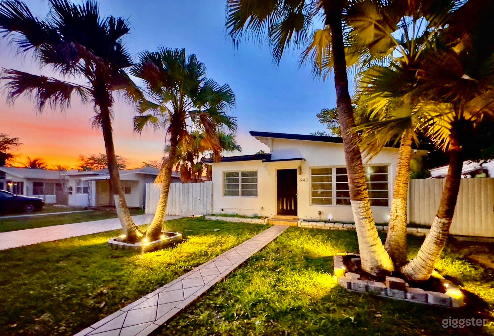 Tropical and Beachy 2 Bedroom Villa Photo 1