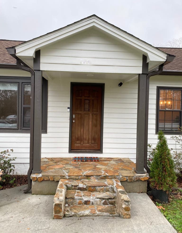  Marietta Home with Spacious Backyard 
