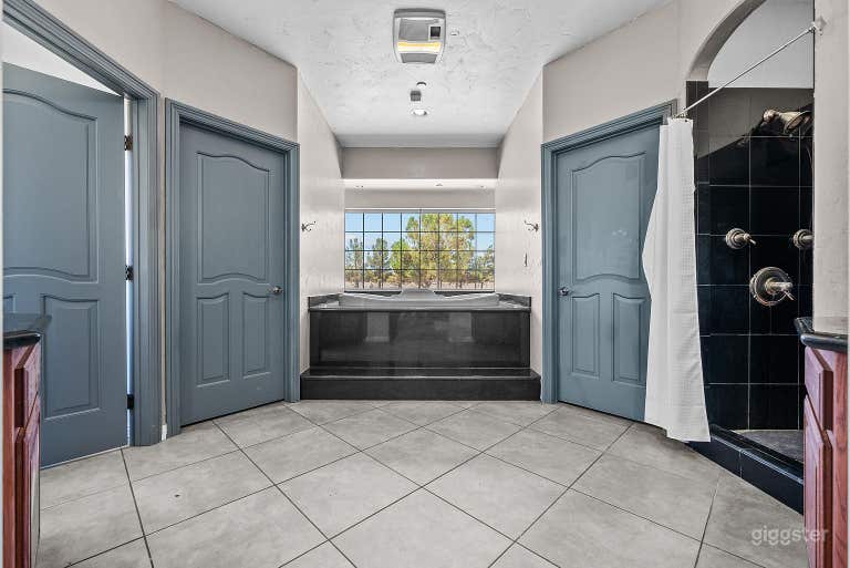  Scenic Desert Homestead – Great for Film & Photo Shoots 