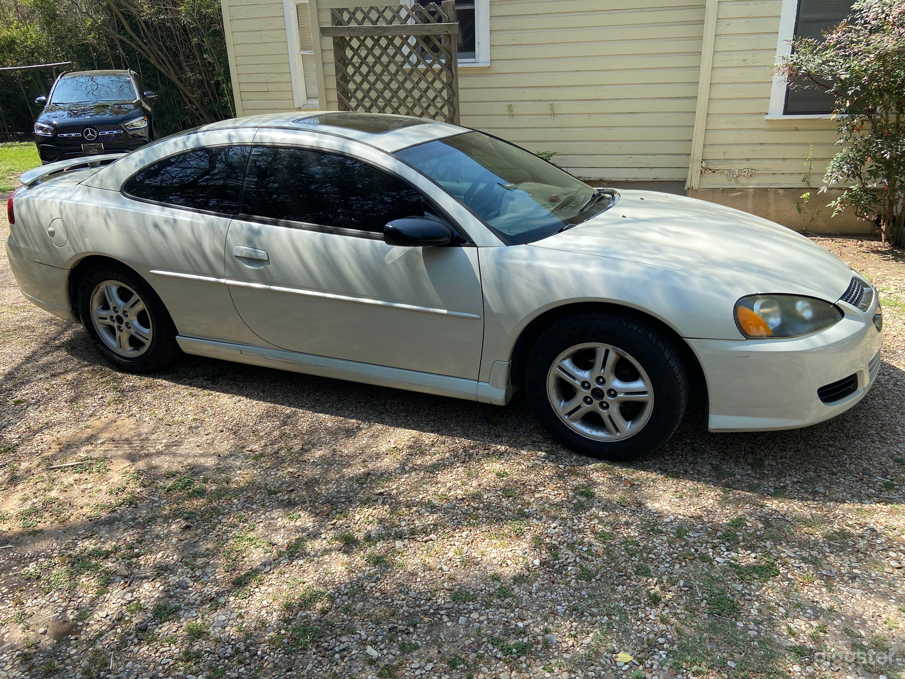 Old School Dodge W/ Subwoofers Photo 1
