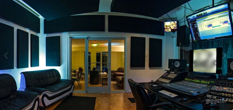  Studio A - Spacious Recording Studio with Awesome Lighting 
