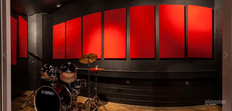 Studio A - Spacious Recording Studio with Awesome Lighting 