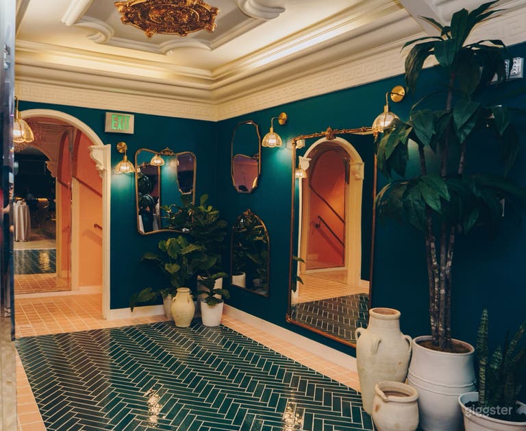  Artsy, Private Events Venue Near Universal City 
