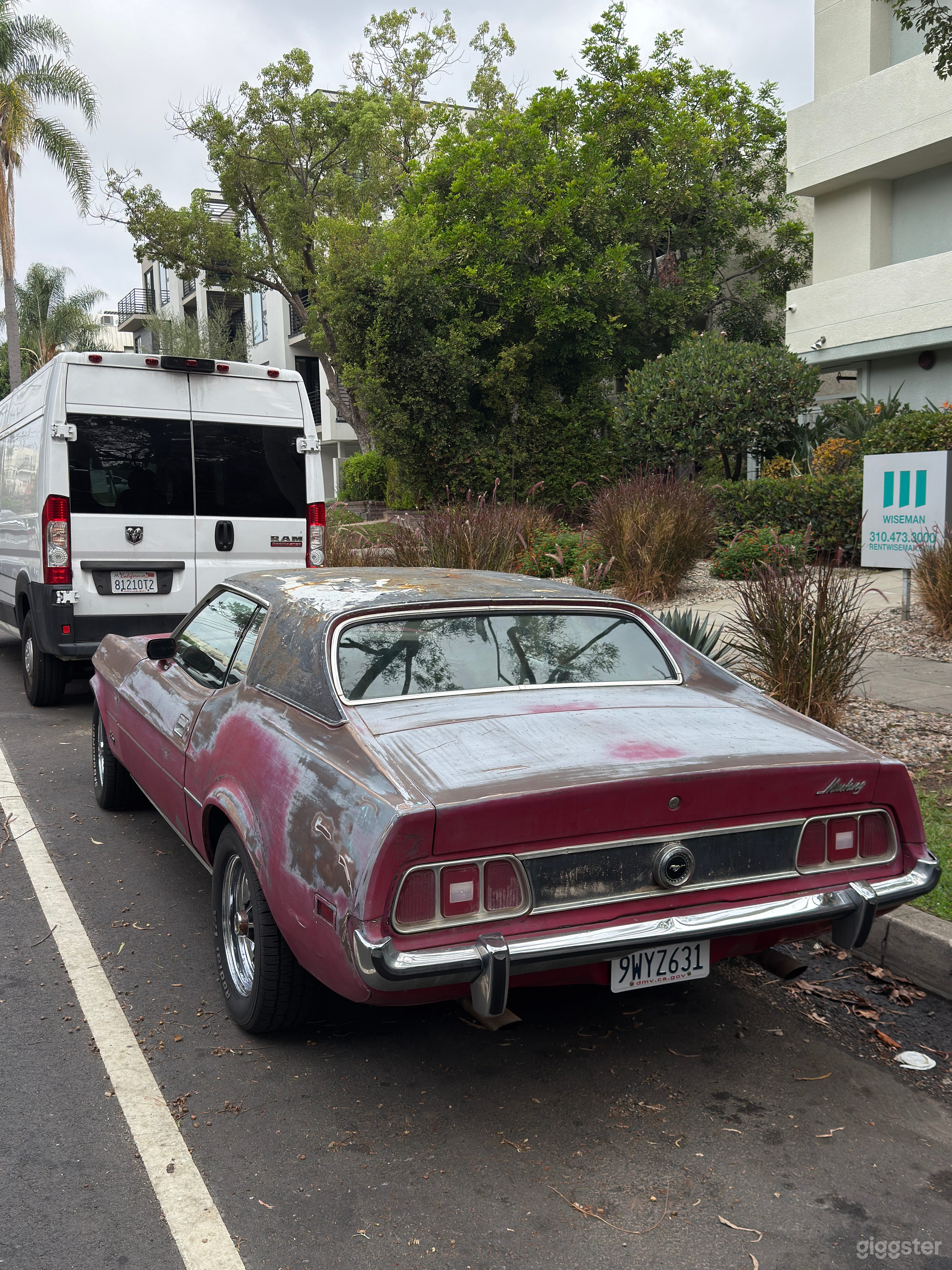1971 Rusty Fastback Ford Mustang Photo 3