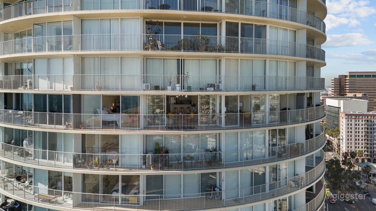  Iconic Long Beach High-Rise with 180° Ocean & City 