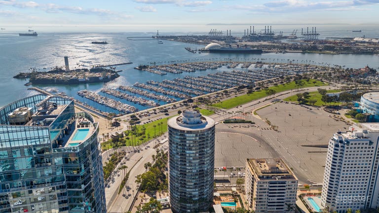  Iconic Long Beach High-Rise with 180° Ocean & City 