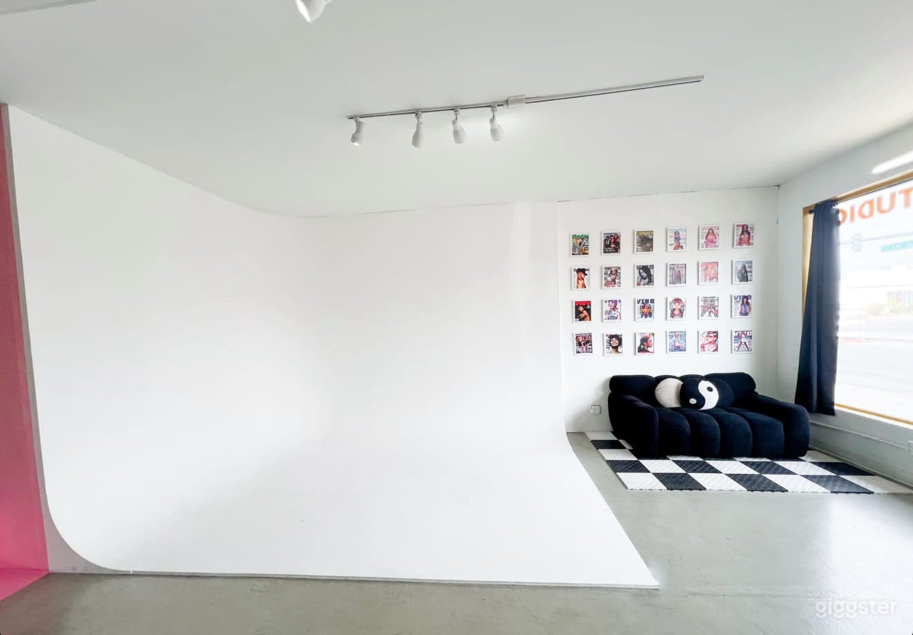 Las Vegas Photo Studio with full access 