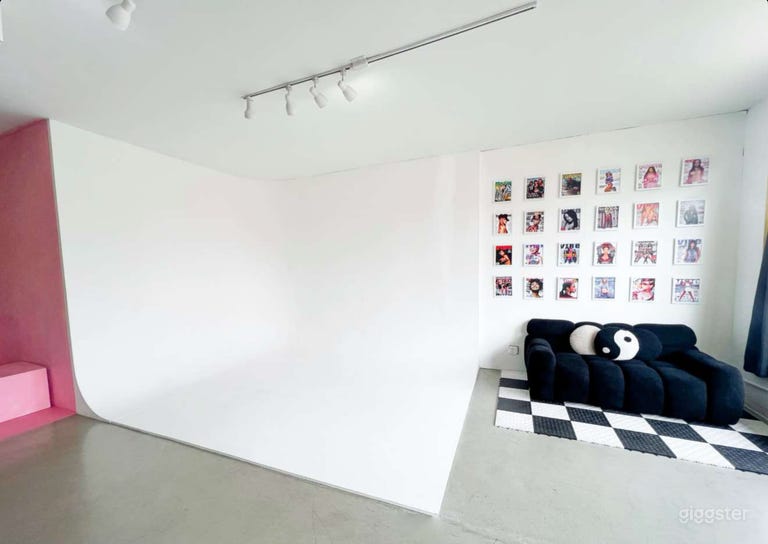   Infinity/cyc wall dimensions are 10ft wide x 6.5ft deep x 9ft tall 