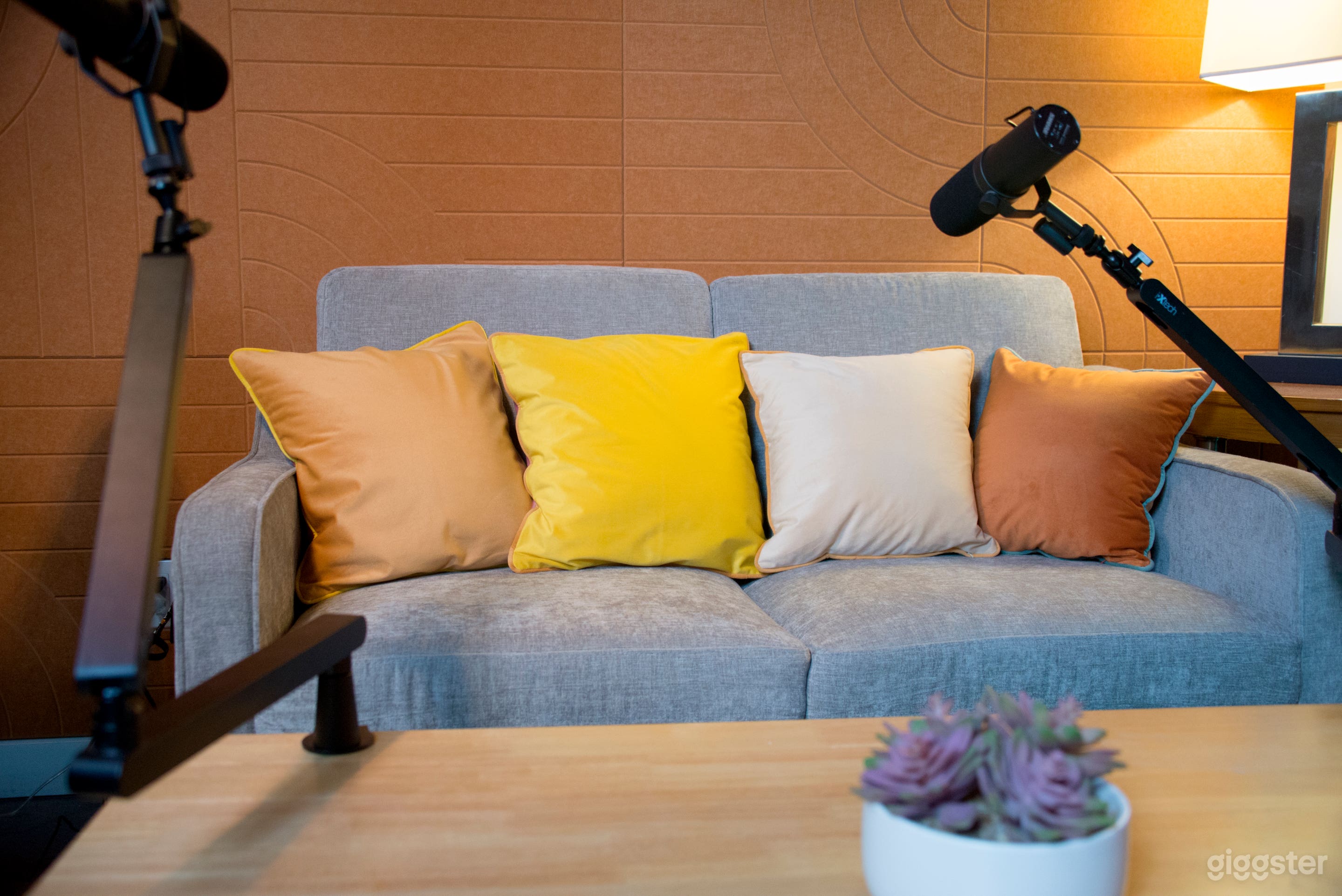Bushwick Podcast Studio -4K Multicam with Engineer Photo 4