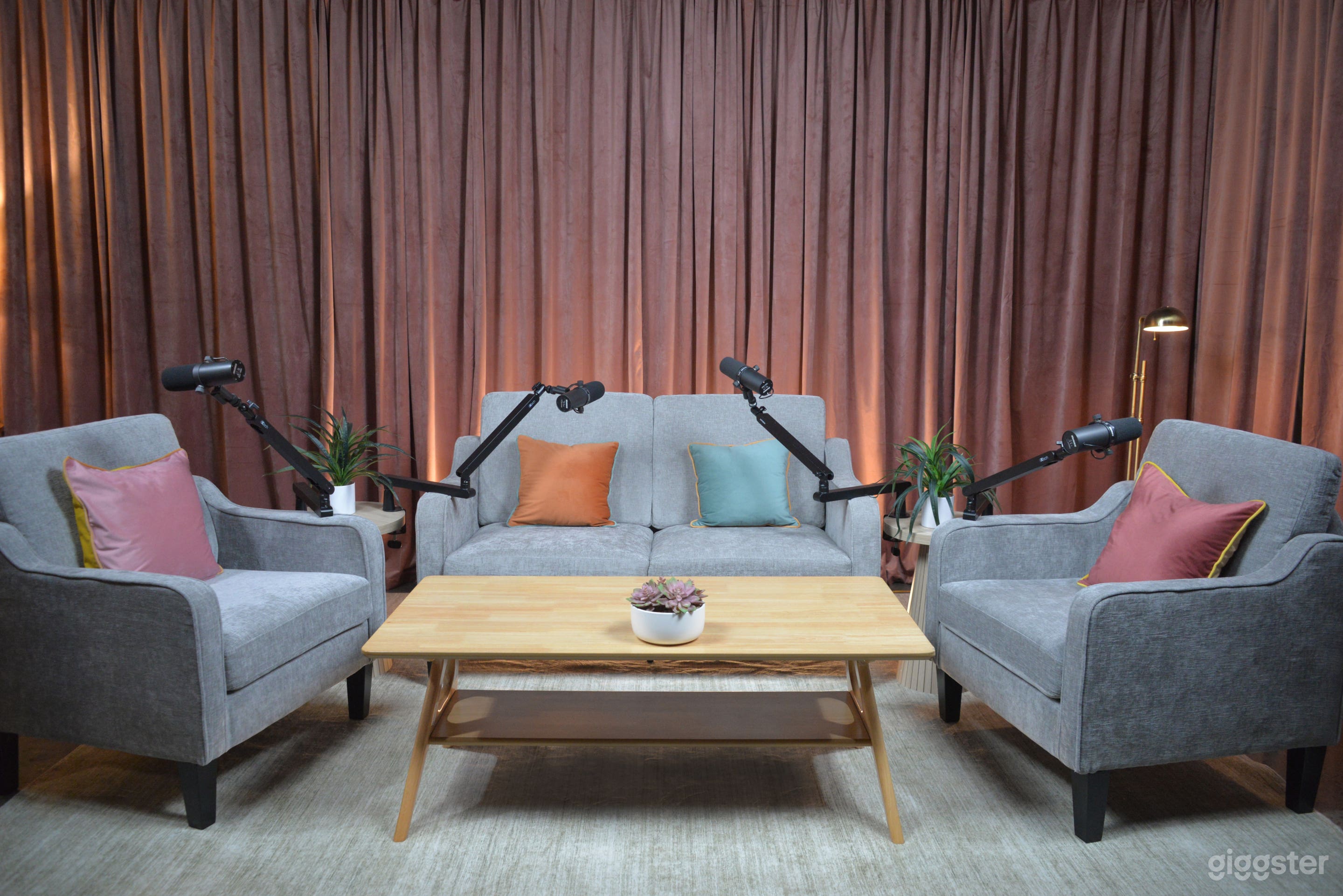 Bushwick Podcast Studio -4K Multicam with Engineer Photo 1