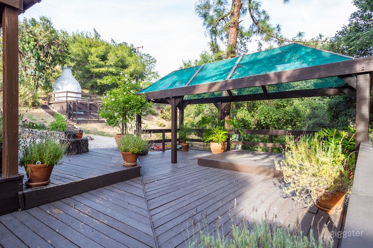  Streamside Redrock Cabin 