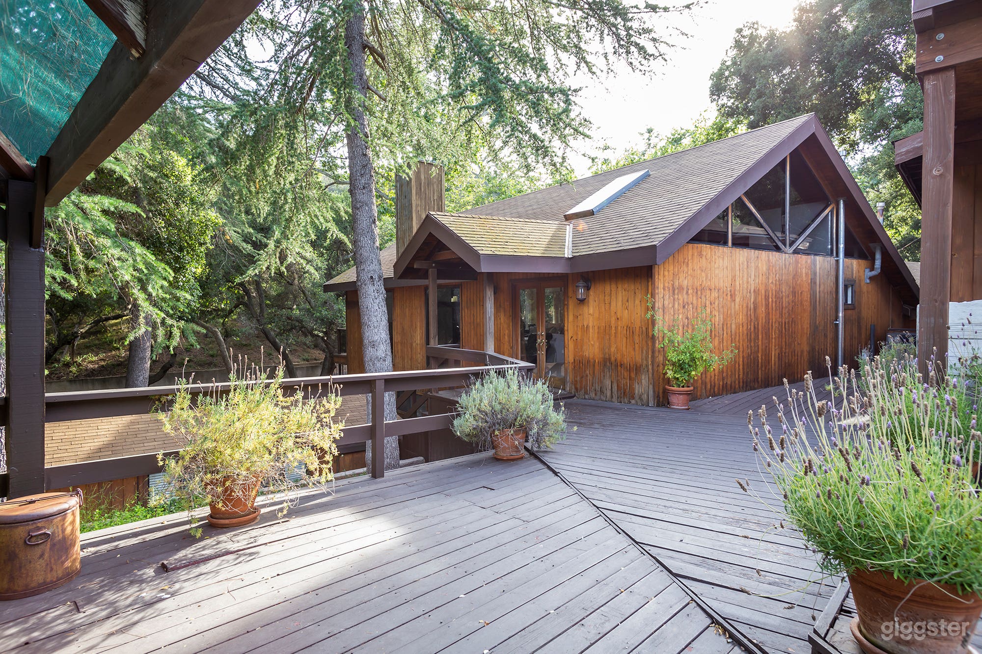 Streamside Redrock Cabin Photo 4