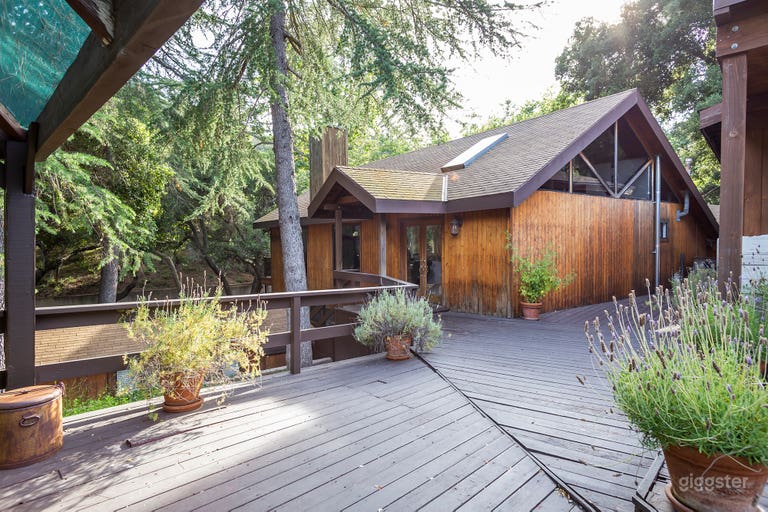  Streamside Redrock Cabin 