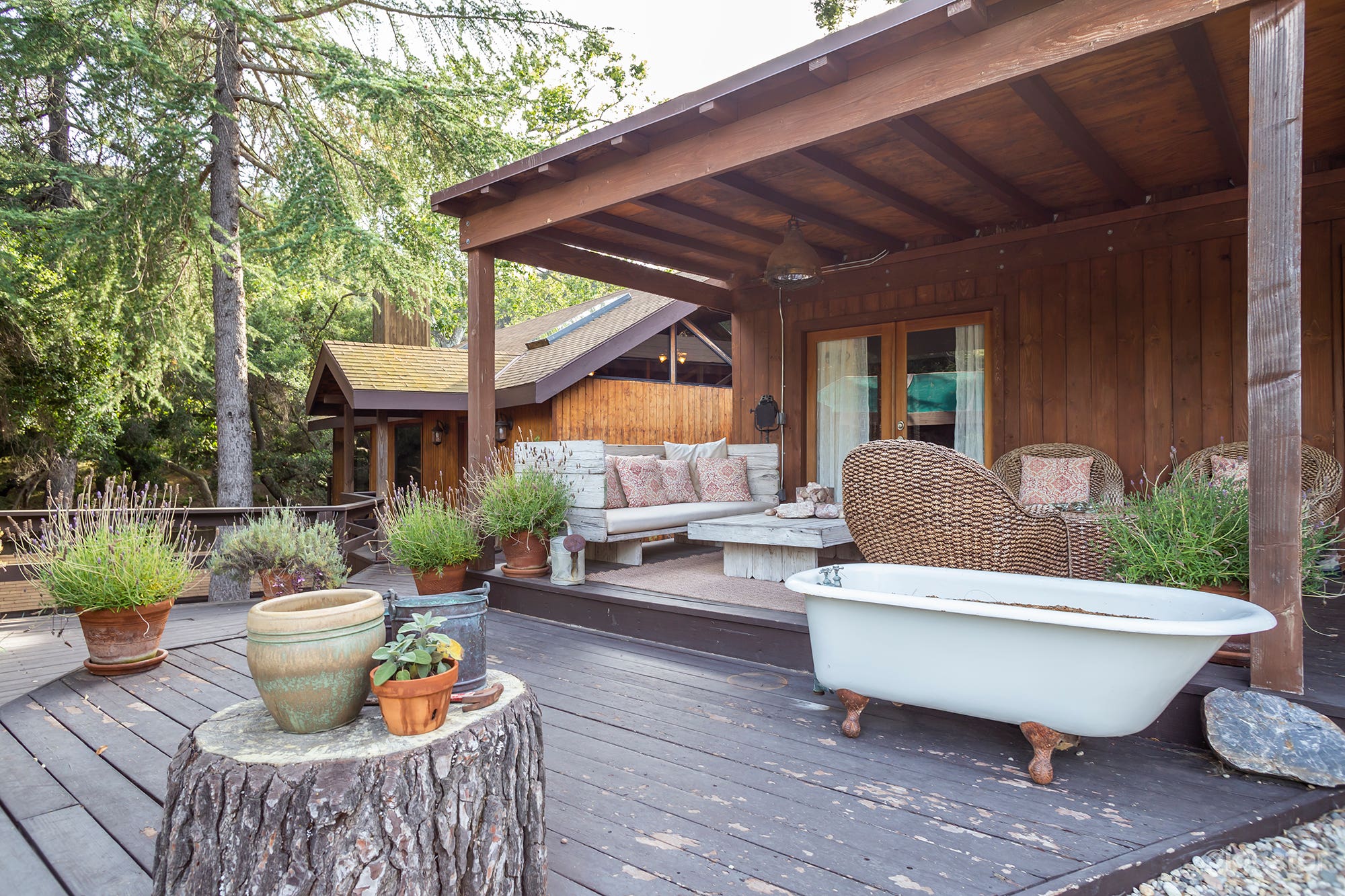 Streamside Redrock Cabin Photo 2