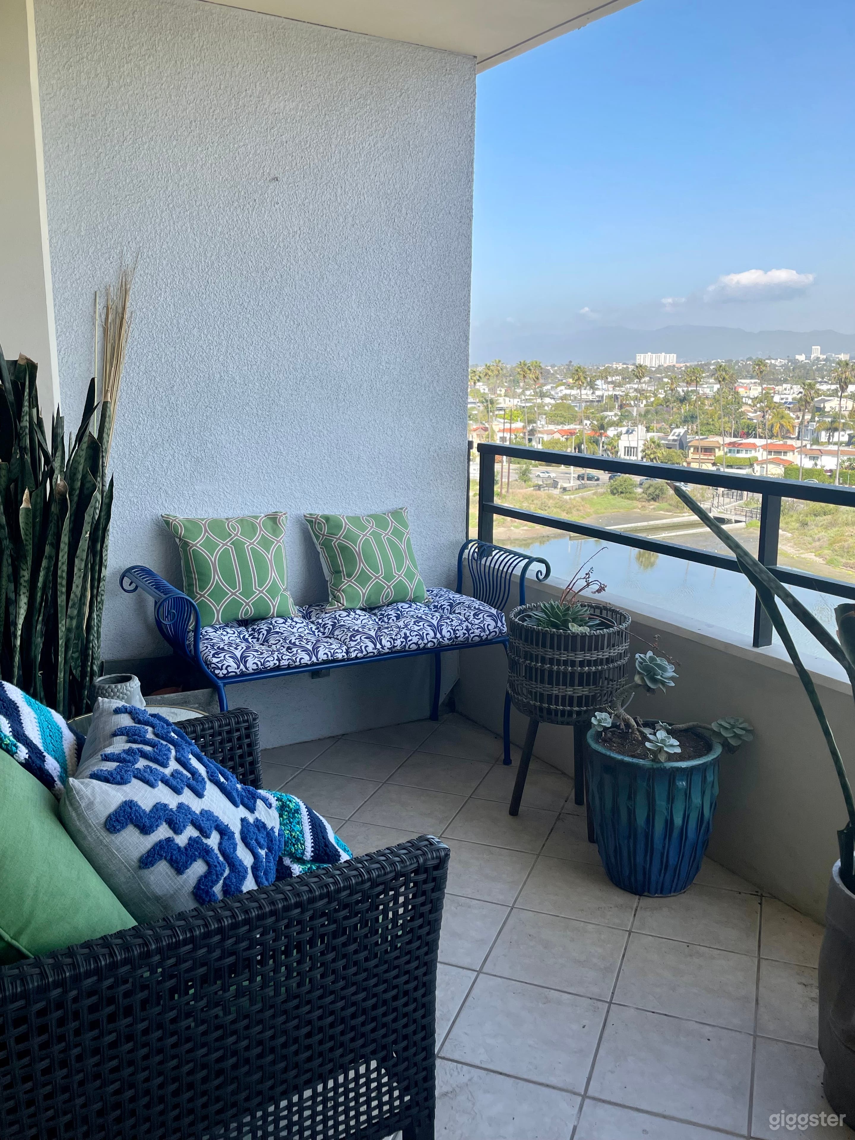 Luxe Venice Condo Photo 4