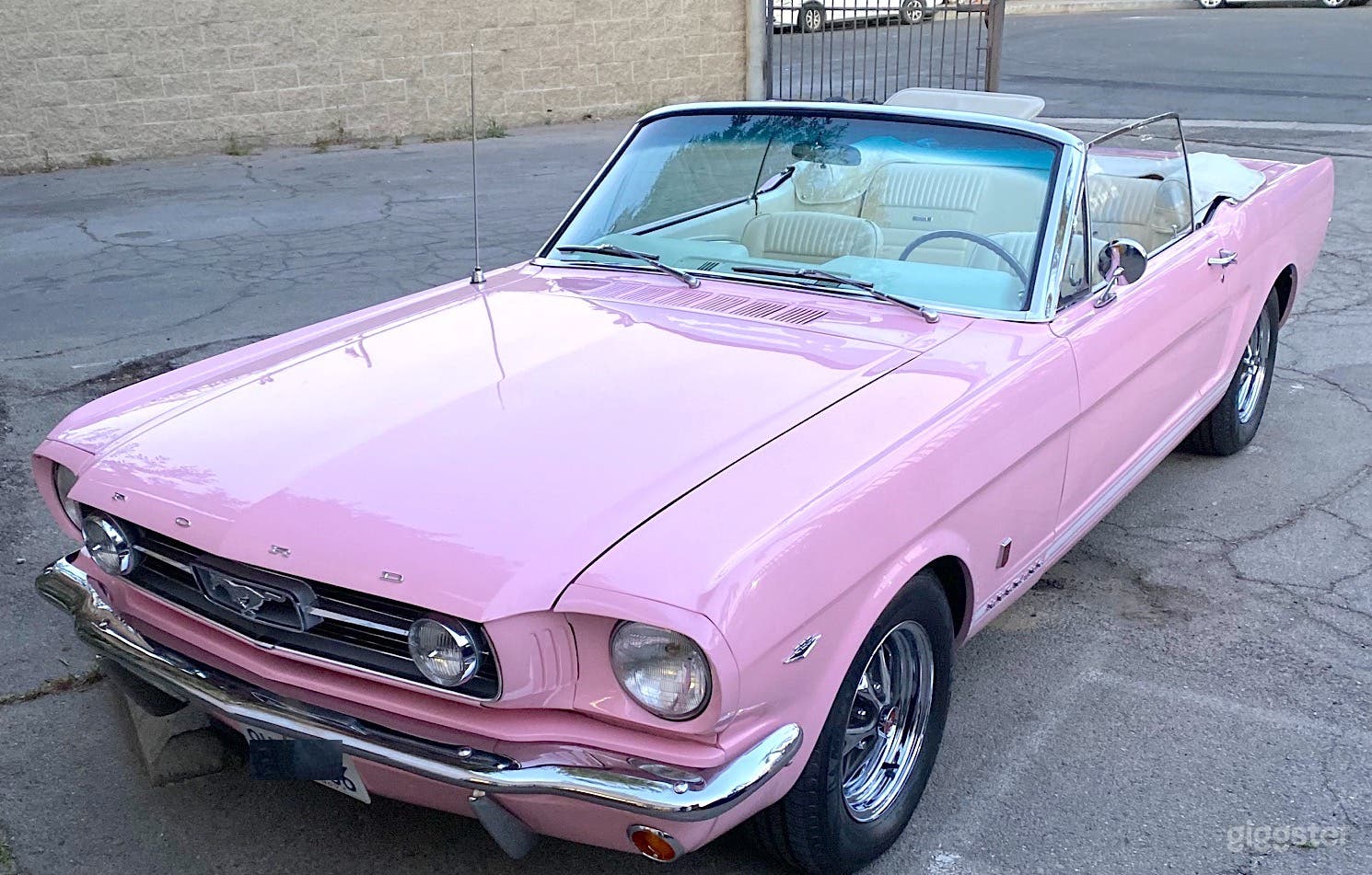 #76,160 Classic Pink Ford Mustang Convertible  Photo 1