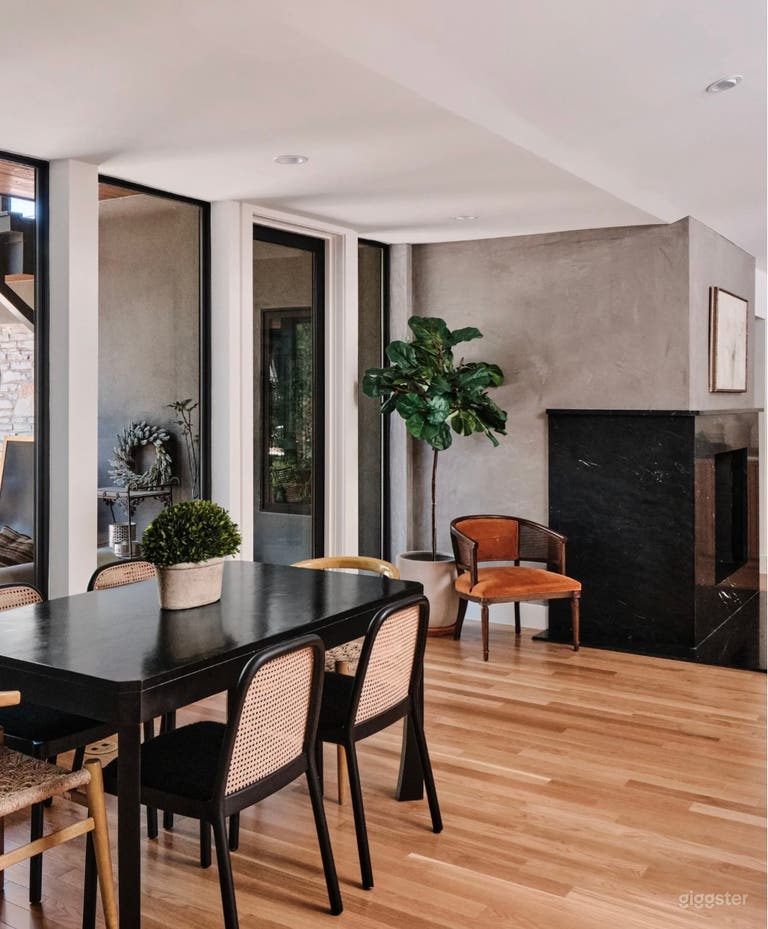  West Austin Modern & Soulful Ranch Style Home 