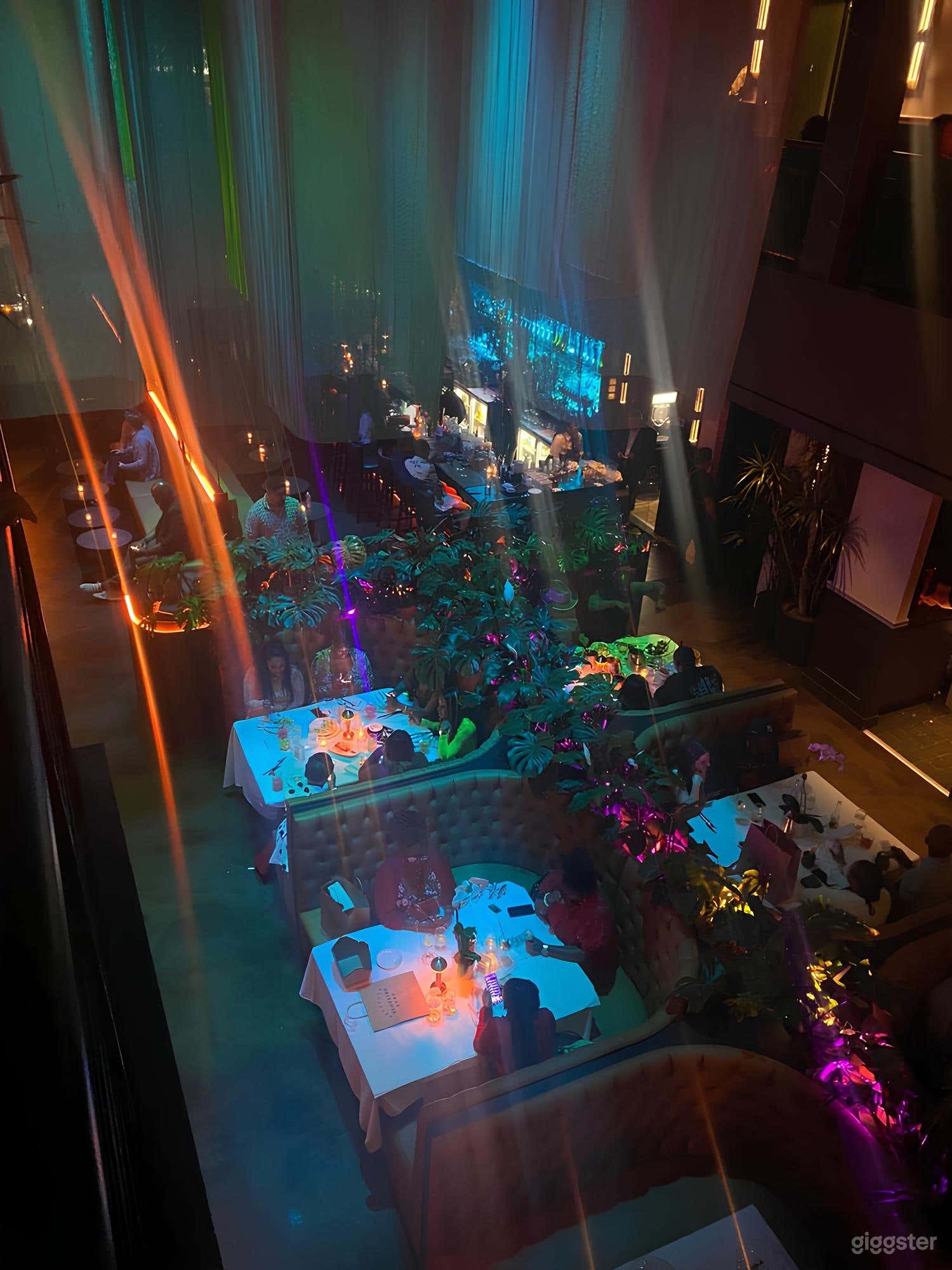 Chic Steakhouse and Bar in Times Square, NYC Photo 2