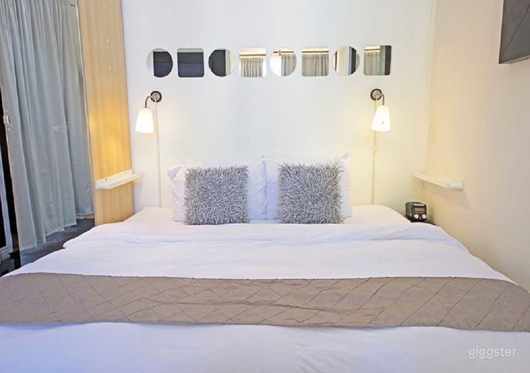  SCOTTSDALE GOLF TENNIS LAKEFRONT RESORT VILLA 