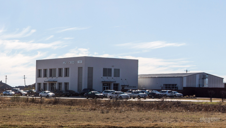  Located at the FM headquarters, parent company of Musicbed, Filmsupply, and Stills. 