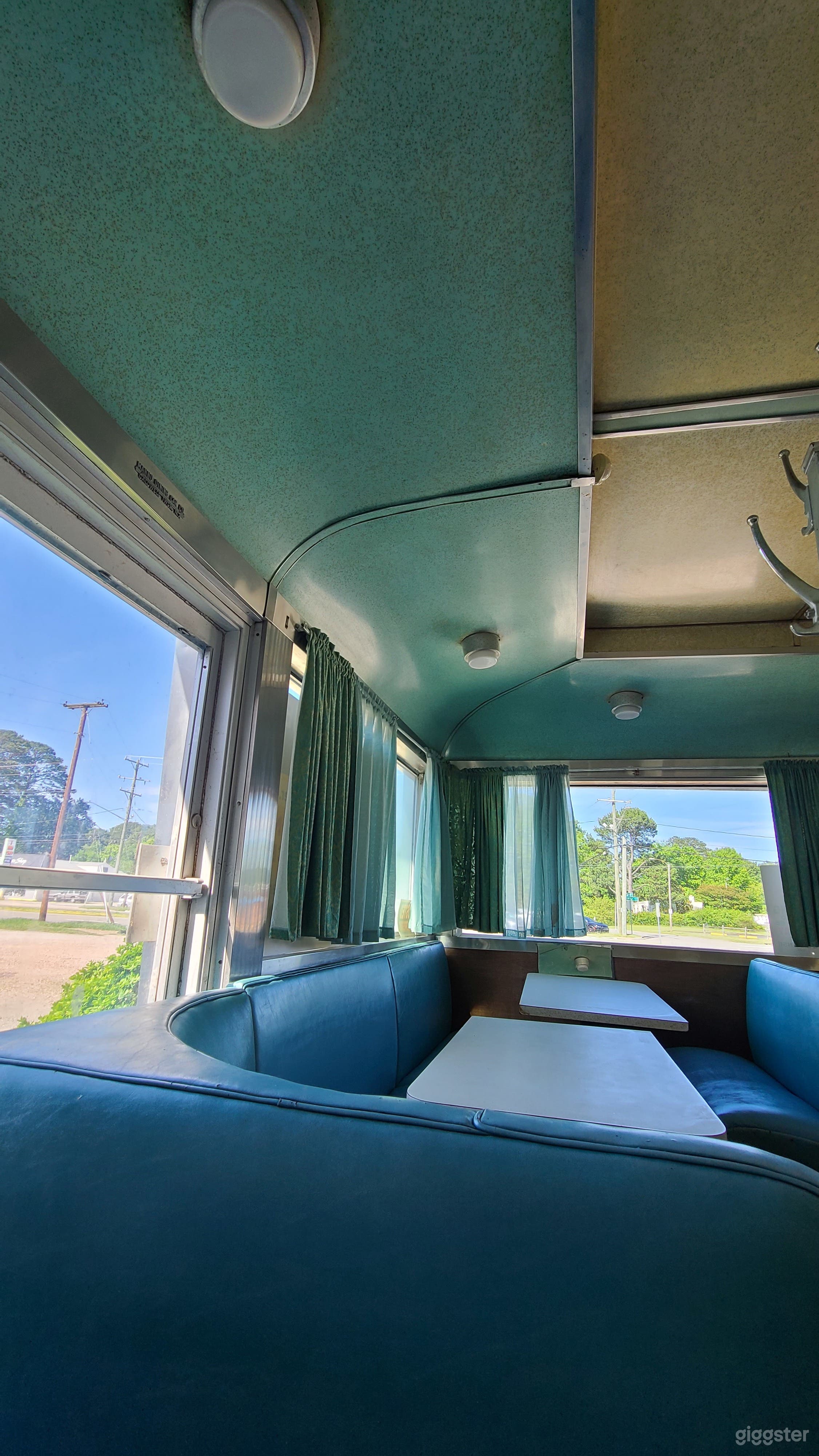 Classic 1950's Diner (Authentic / Vintage) Photo 3