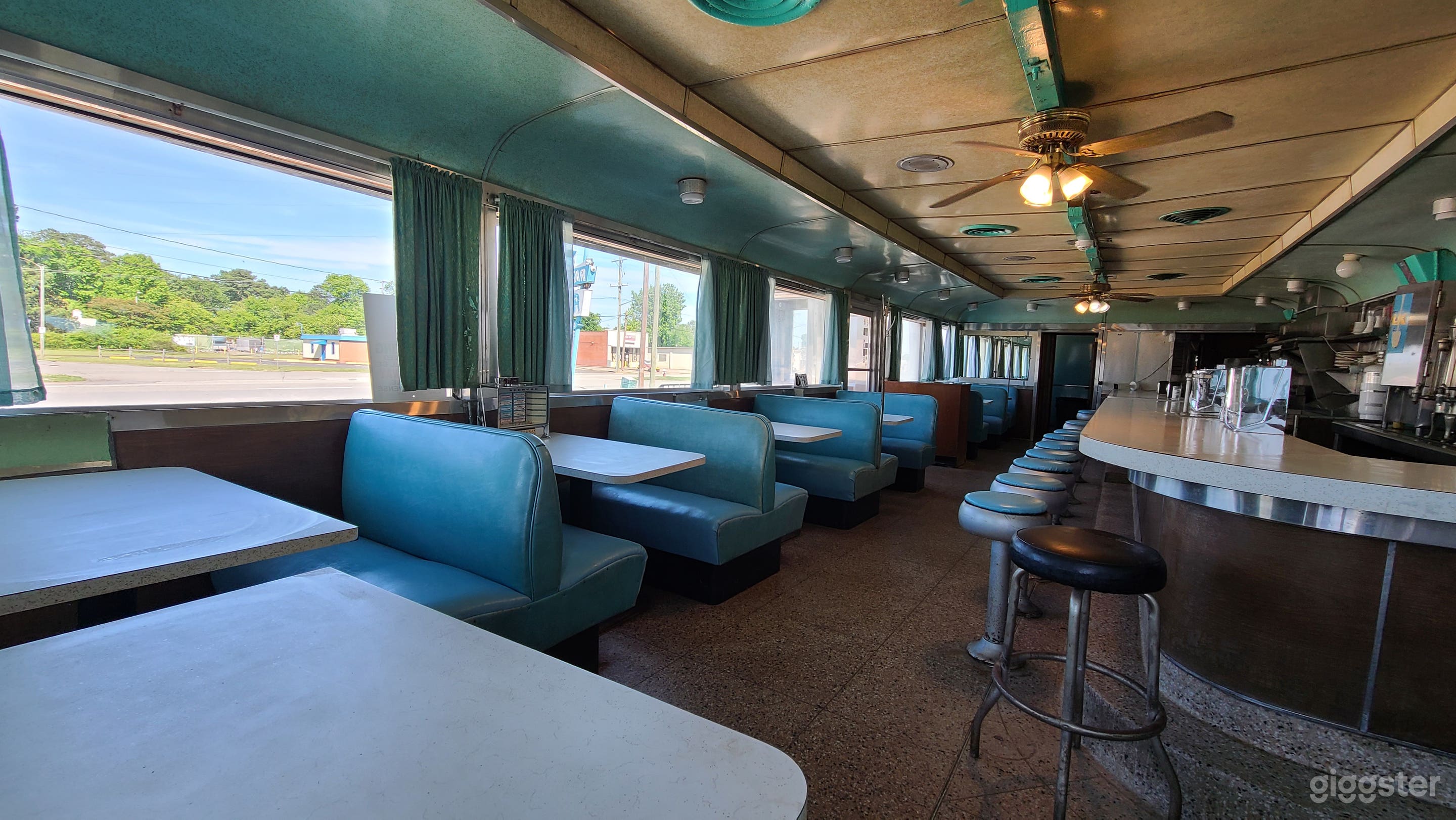 Classic 1950's Diner (Authentic / Vintage) Photo 4