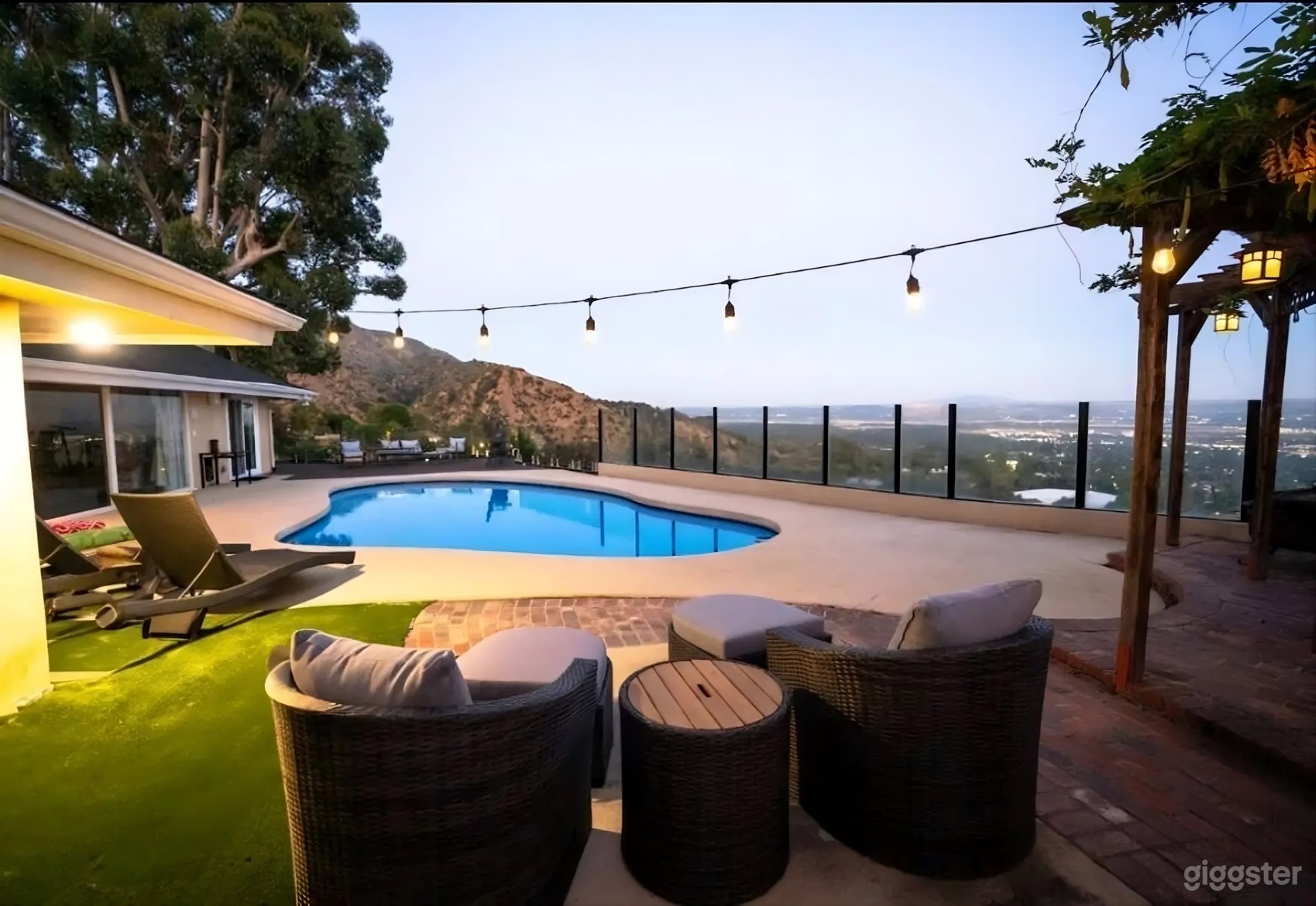 Modern Stylish Outdoor Pool Photo 2