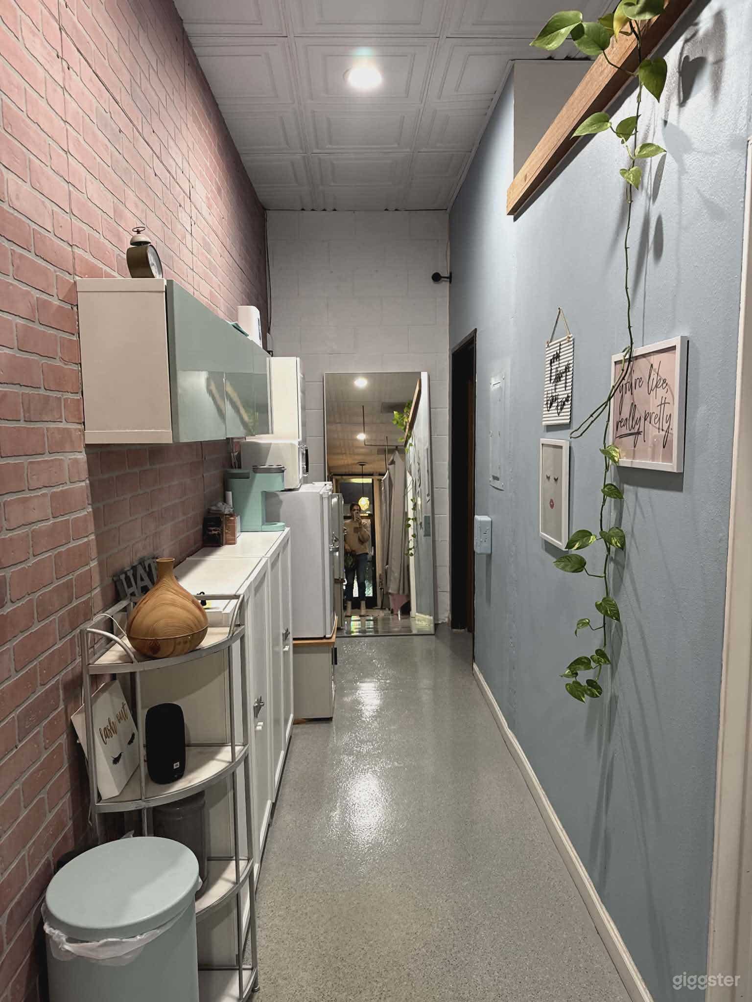 Nail & Brow Salon (Tujunga Village) Photo 3