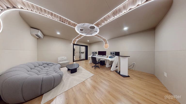  Lunar Audio Recording Studio with LED Lights 