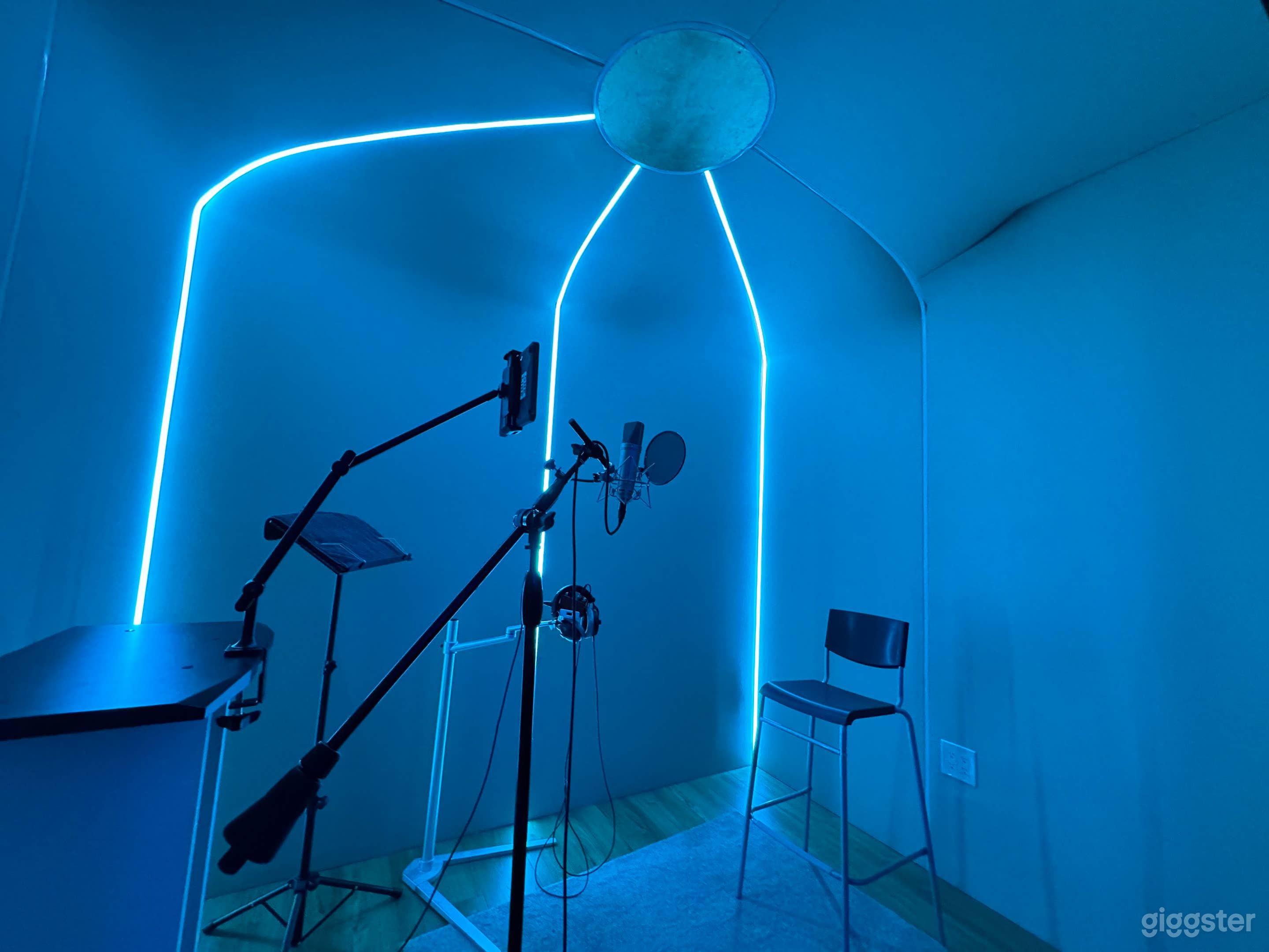 Lunar Audio Recording Studio with LED Lights Photo 3