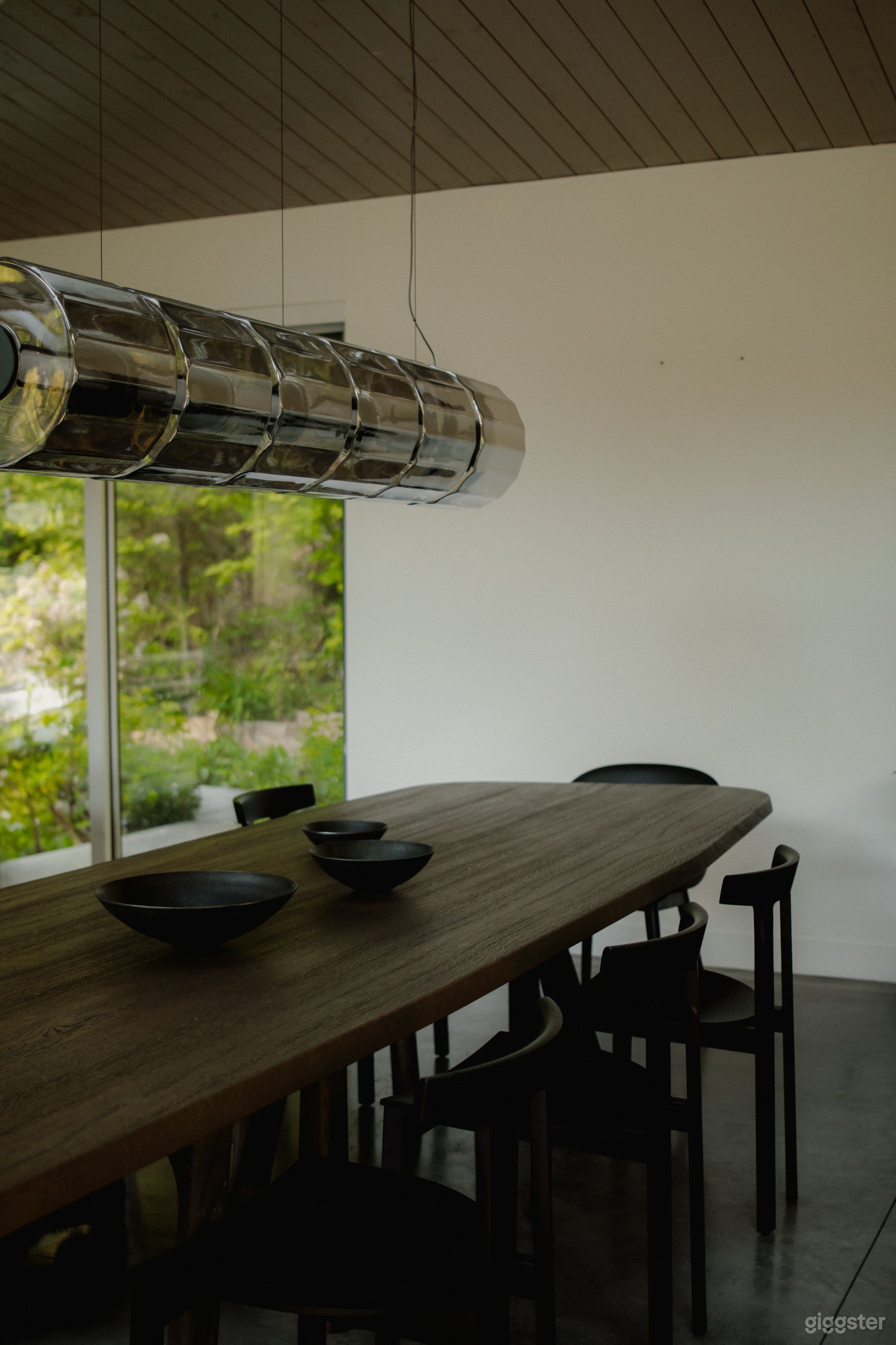 Hilltop Contemporary Modern Home Photo 4