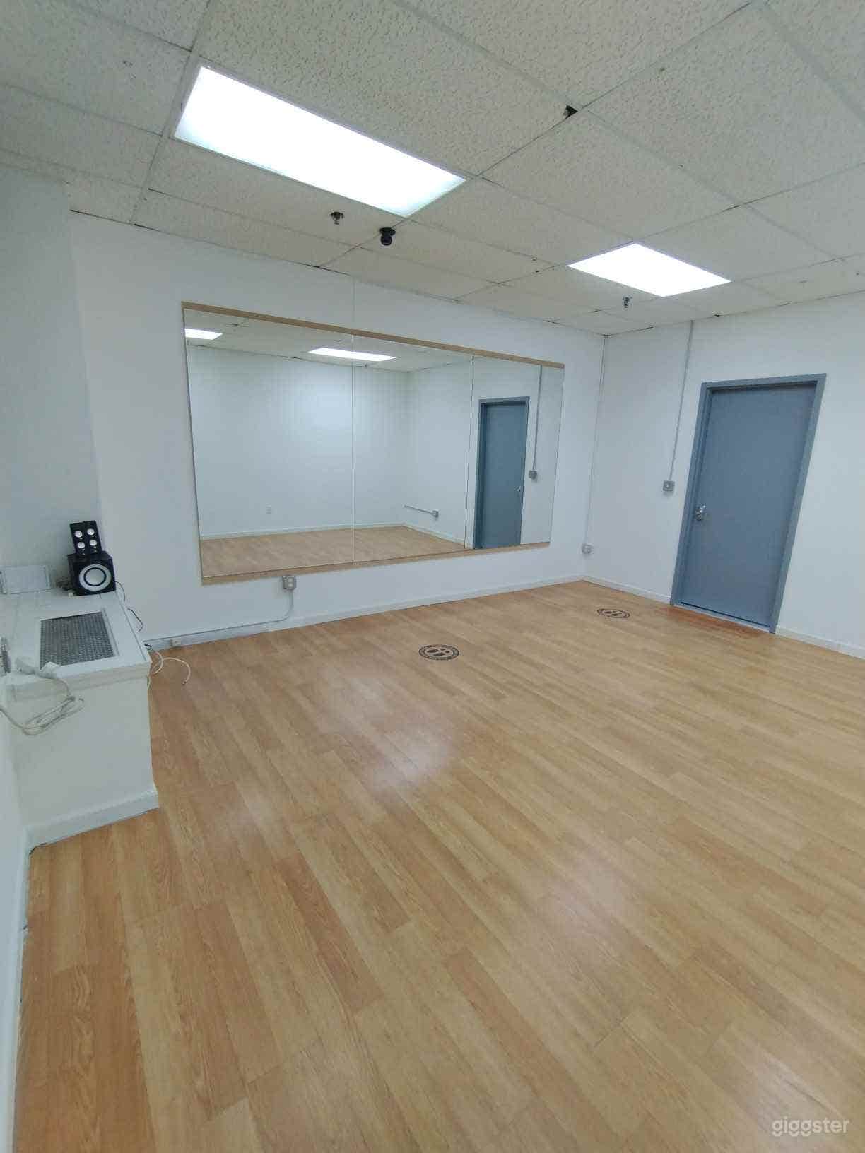 Flexible Midtown Manhattan Dance Room 1 Photo 2