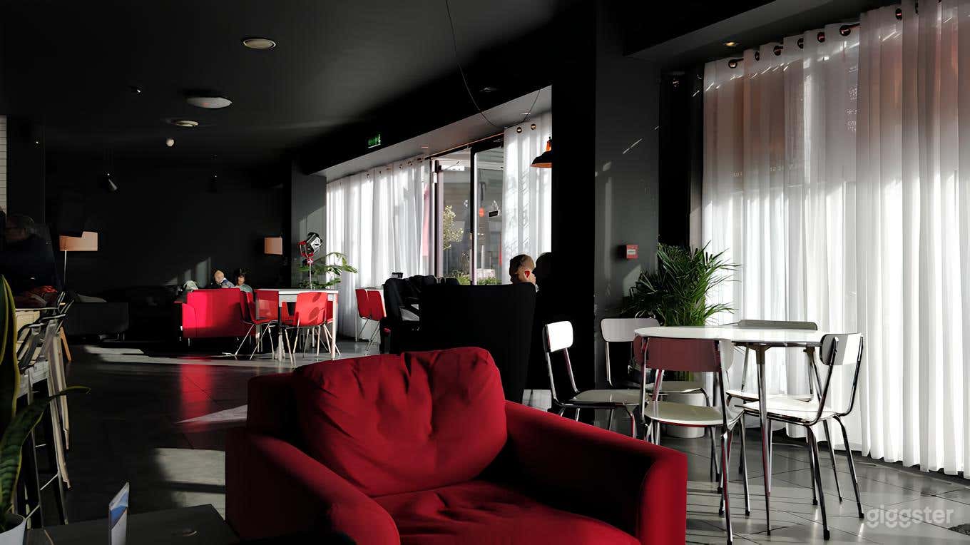 Cocktail Bar & Cinema Photo 2