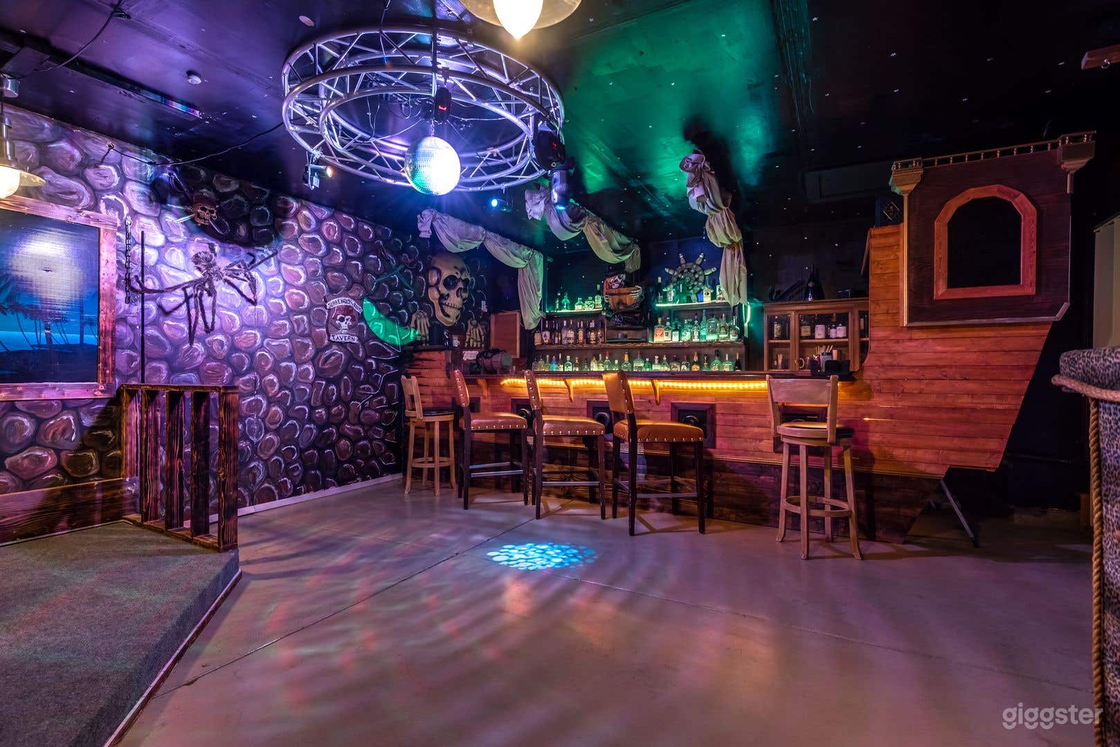 Las Vegas Pirate Themed Haus Photo 2