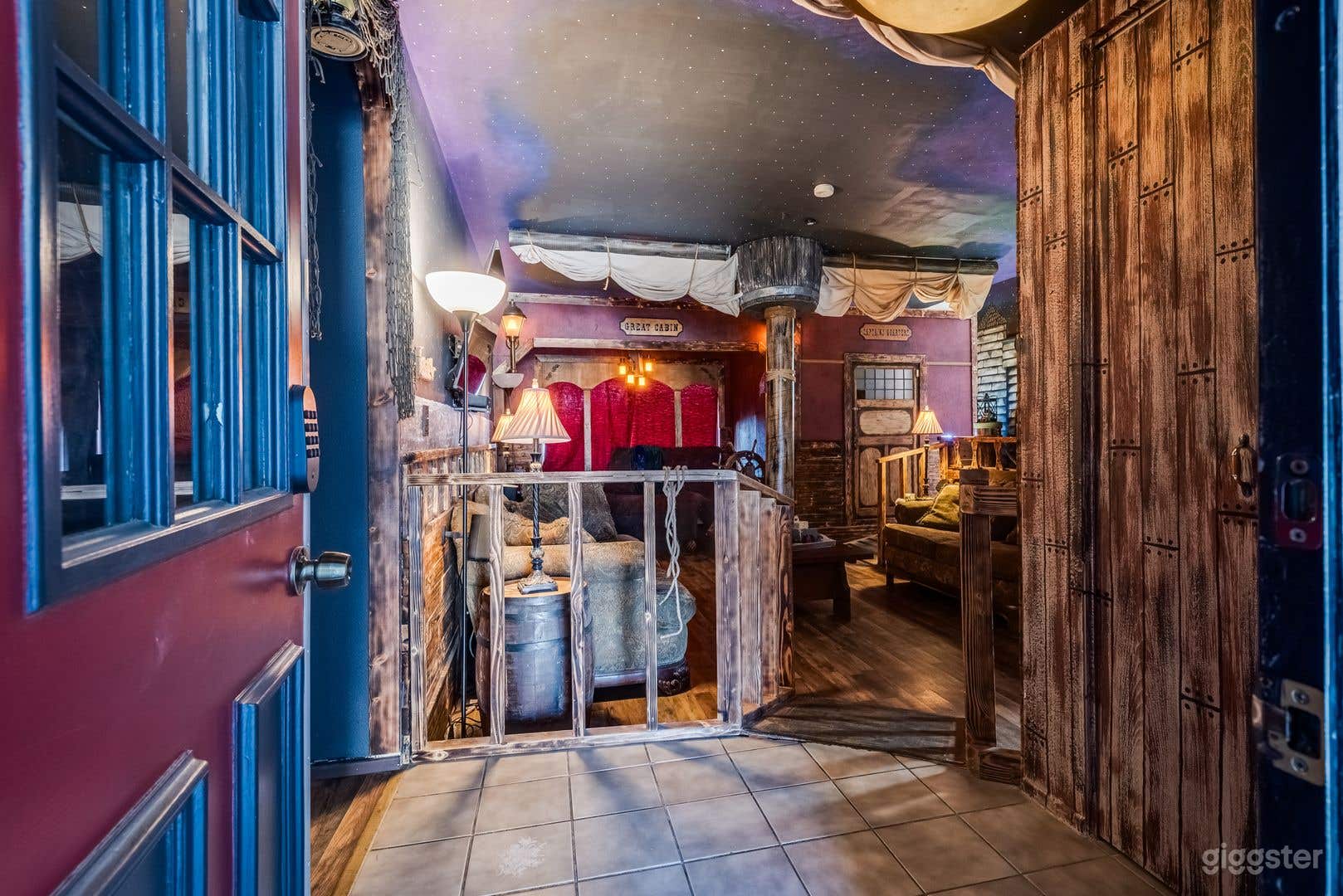 Las Vegas Pirate Themed Haus Photo 4