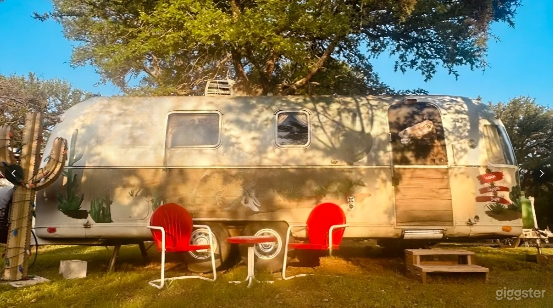 Americana Argosy Airstream with 70s Western Retro Vibes Photo 2